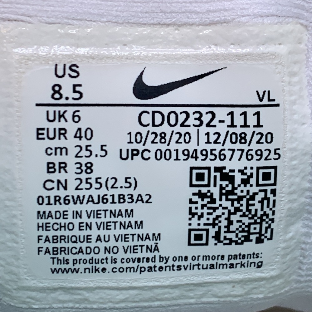 Nike Quest 3 White Green‎ Running Shoes CD0232-111 Women's Sz 8.5 - Picture 10 of 10